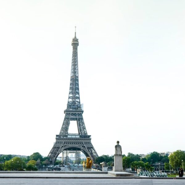 wann wurde der eiffelturm gebaut